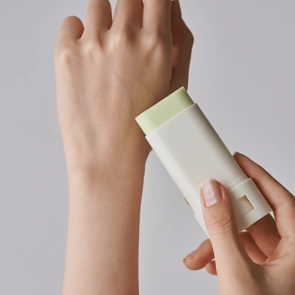 Beauty of Joseon - Stick Solaire Mat  Artemisia Capillaris (SPF 50+ PA++++)