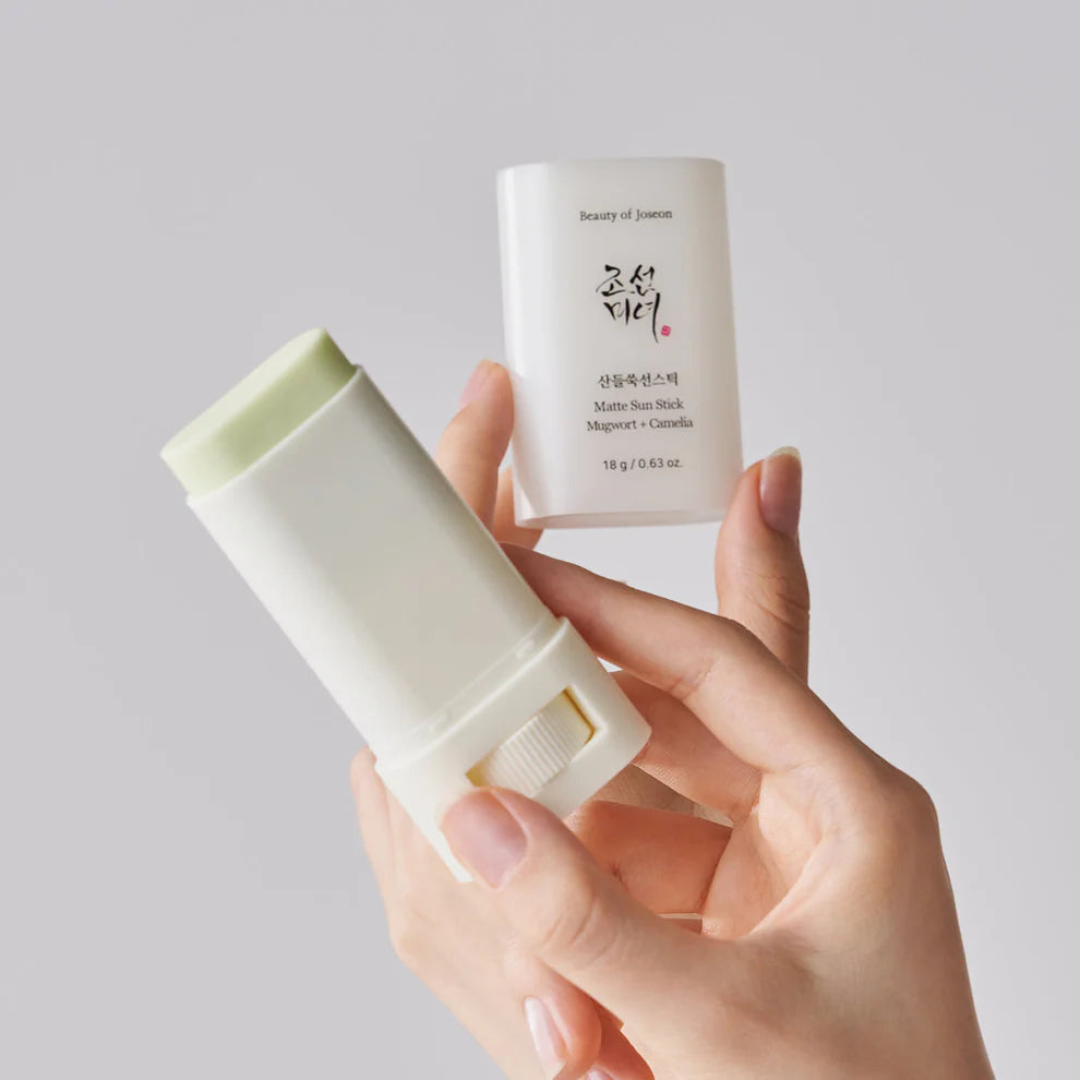 Beauty of Joseon - Stick Solaire Mat  Artemisia Capillaris (SPF 50+ PA++++)